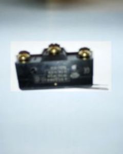 SWITCH,MICRO,LIMIT, AJJ 3500, W/ARM W/ ROLLER